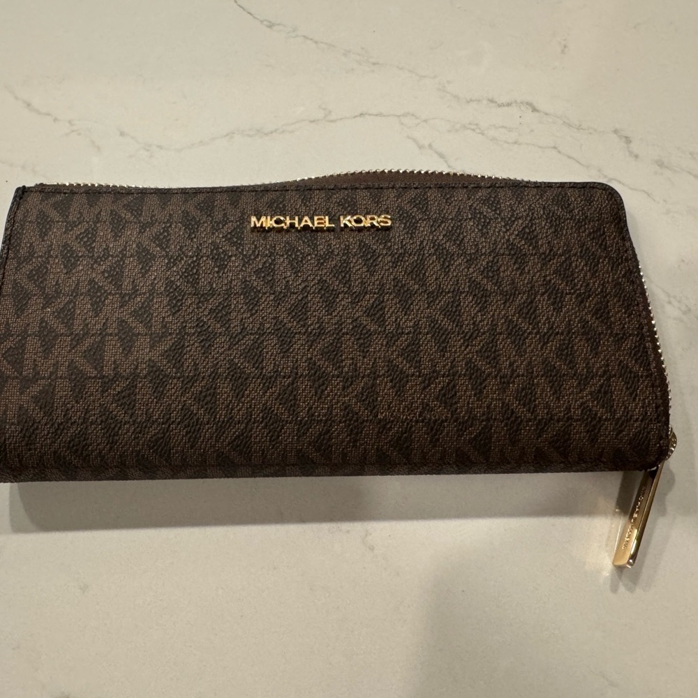 Michael Kors Brown Signature Collection Wallet